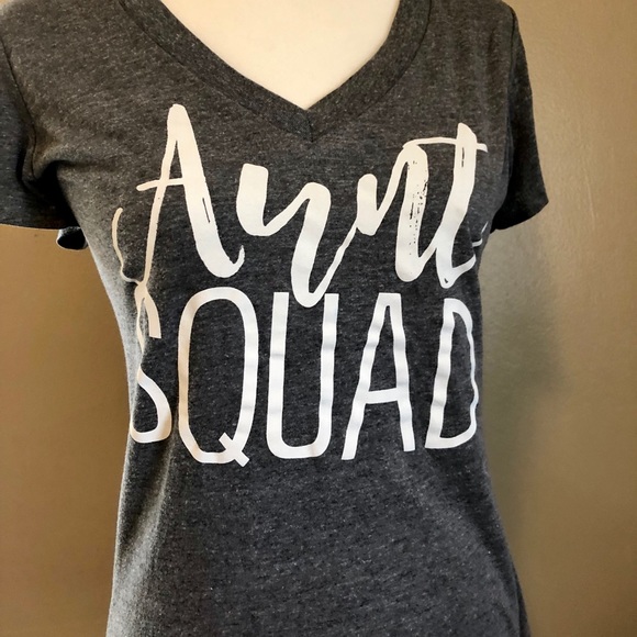 Graphic T-shirt - Picture 2 of 3